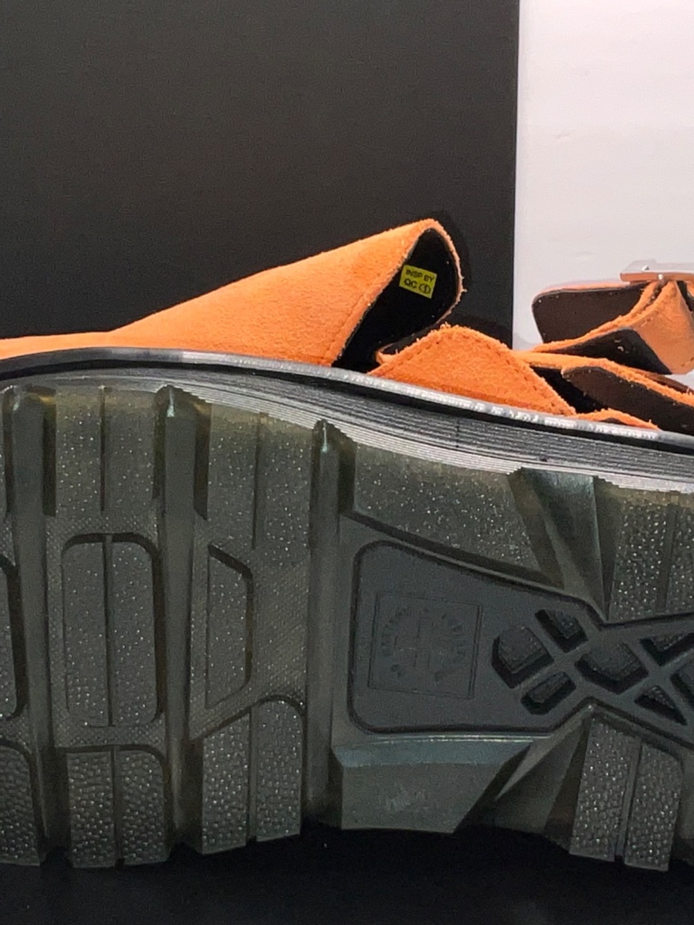 Dr. Martens Zebzag Slingback Platform Mules in Orange Zest.New. US Men’s11/EU45 - Picture 3 of 3